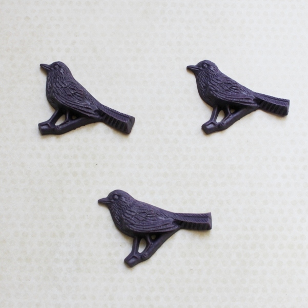 Кабошон Птичка на веточке, 44х28 мм, темно-фиолетовый