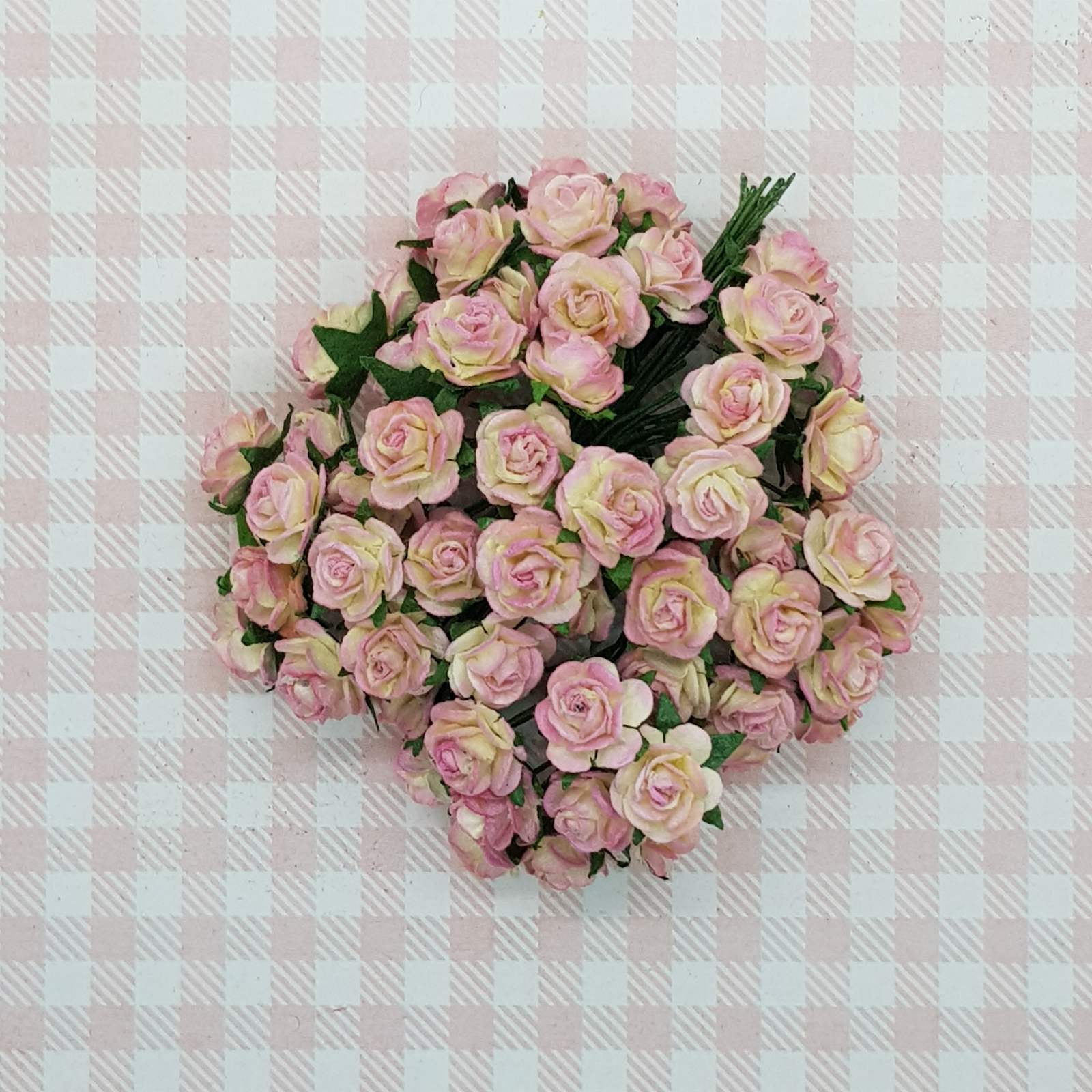 Набір трояндочок 10 мм, 10 шт, колір кремово-рожевий