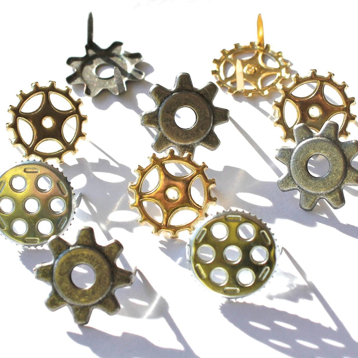 Набір брадс Gear від компанії Eyelet Outlet, 12 шт