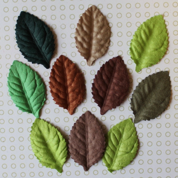 Набір листочків в зелених і коричневих тонах без стебла, 10 шт, 2,5х4,0 см