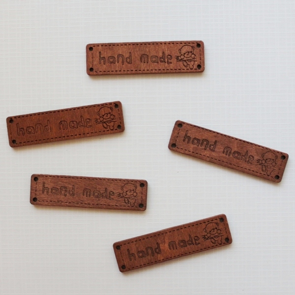 Дерев'яна бирка "Handmade" Панда розміром 6,4х1,7 см, 1 шт