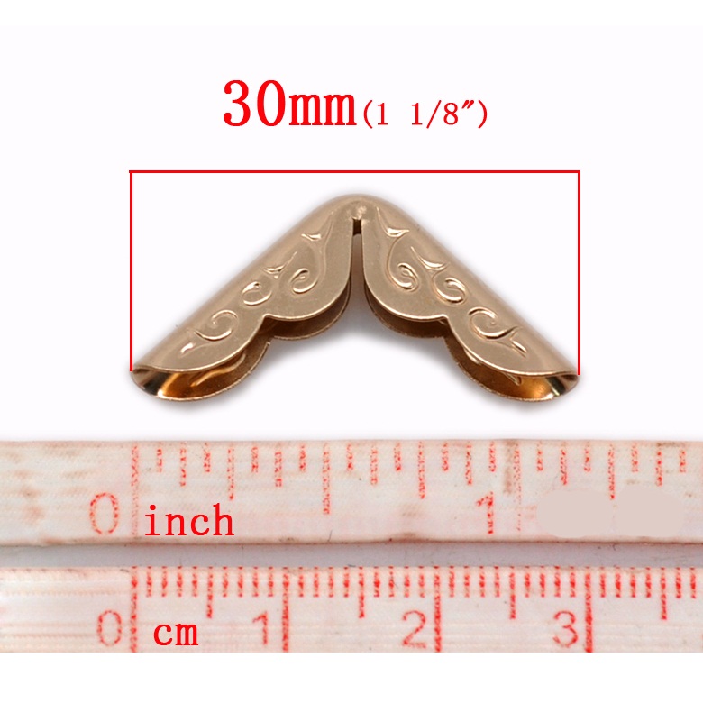 Декоративные уголки цвета золота, 30х21х5 мм, 8 шт