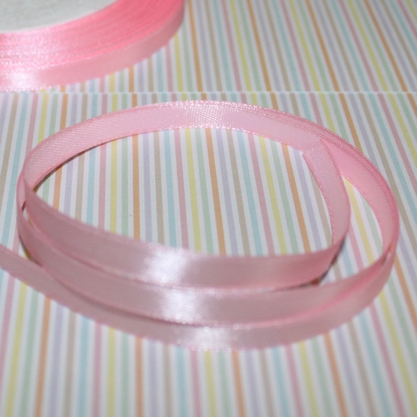Атласна стрічка рожевого кольору, довжина 1 м, шириною 6 мм