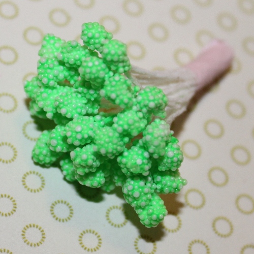 Набор тычинок зеленого цвета из микробисера, 15 веточек (30 головок)