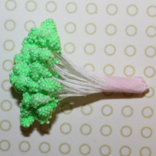 Набор тычинок зеленого цвета из микробисера, 15 веточек (30 головок)