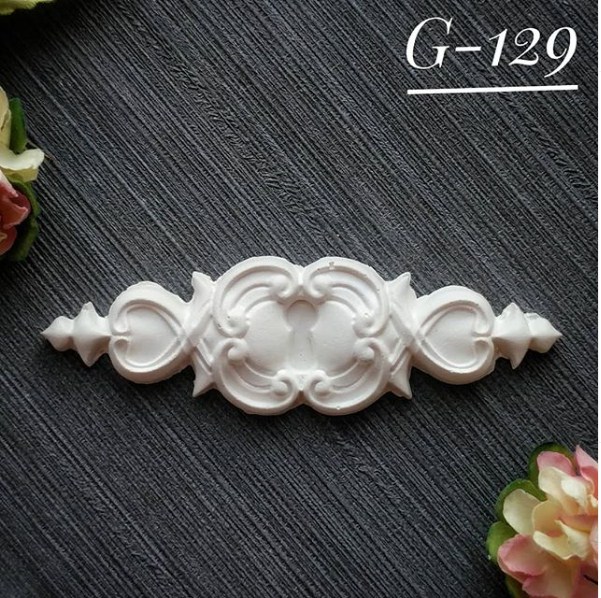 Украшение из гипса, Вензель скважина, 80х25 мм, Decor Kram