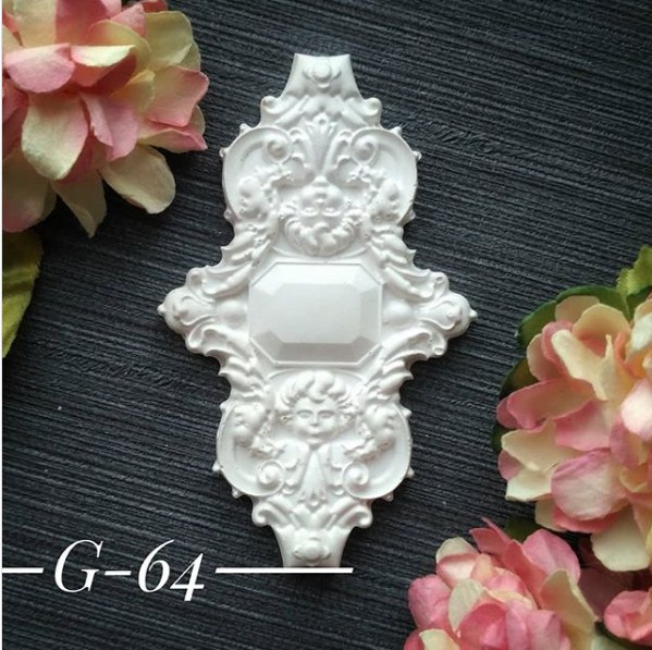 Украшение из гипса, Вензель 64, 65х40, Decor Kram