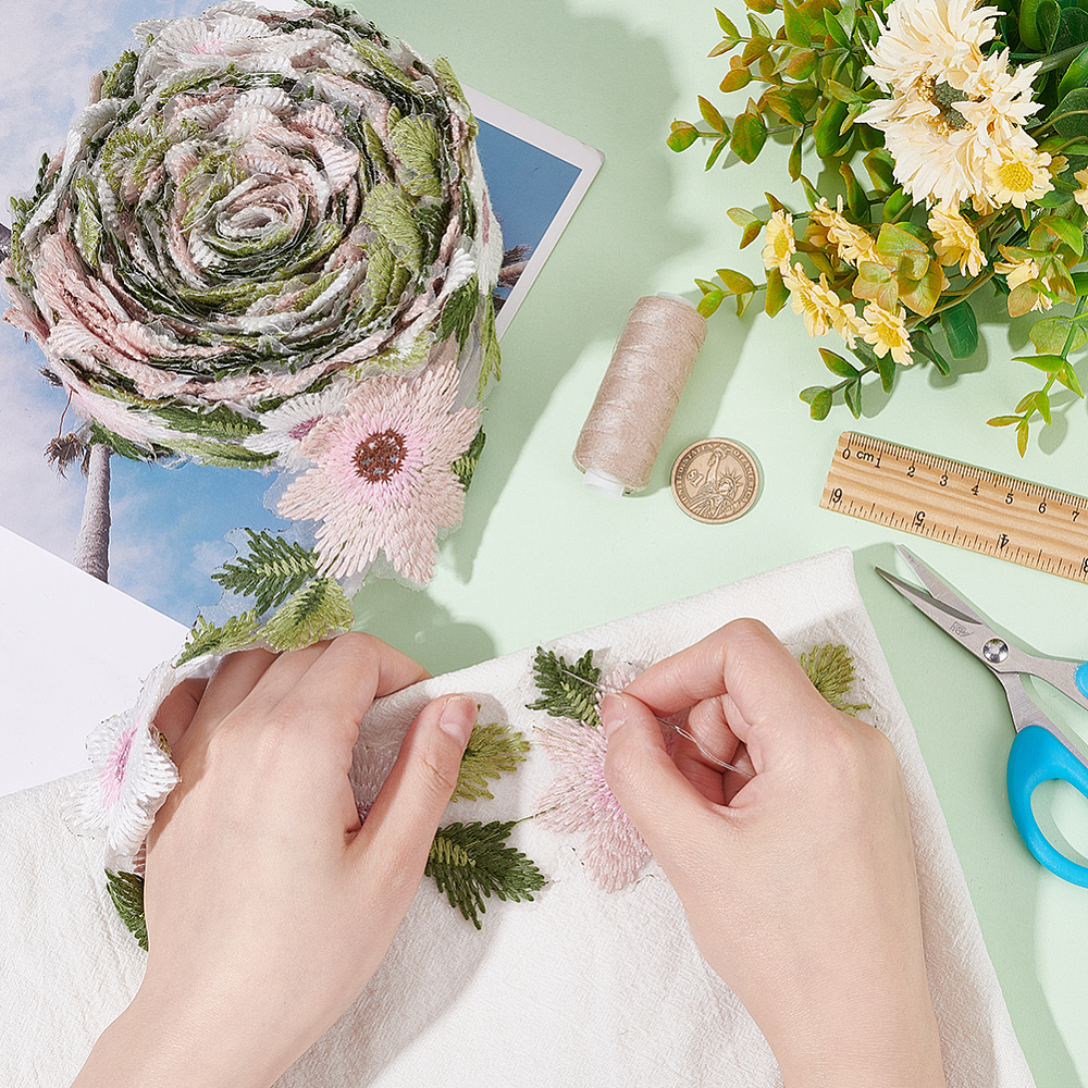 Кружево Цветы с шитьем, ширина 8.5 см, длина 50 см