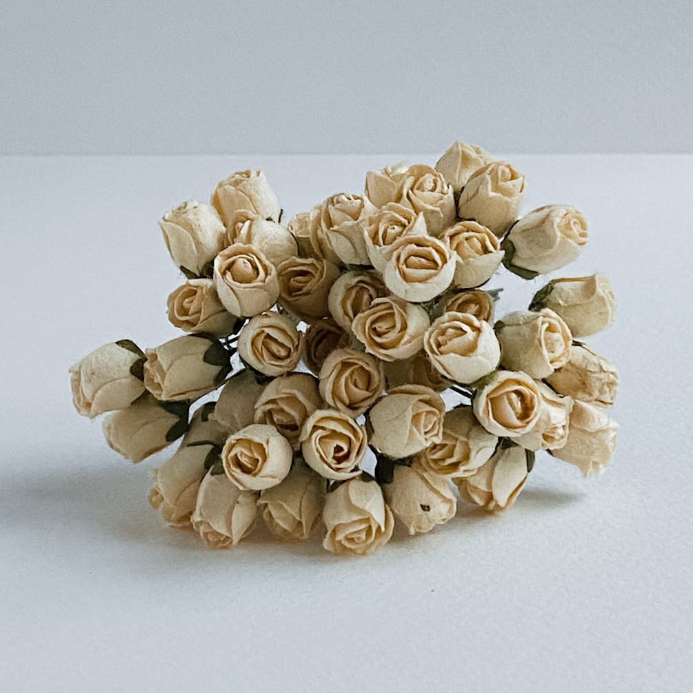 Набор полуоткрытых бутонов роз, 10 мм, кремовый, 10 шт
